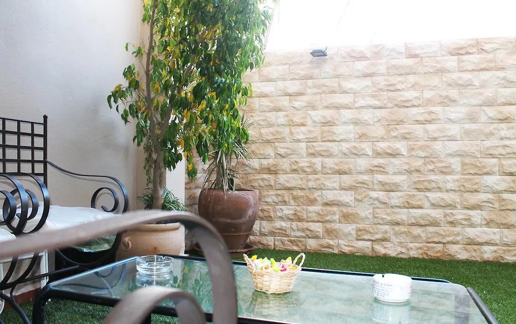 Bed & Breakfast Station2B Bed And Breakfast Malaga