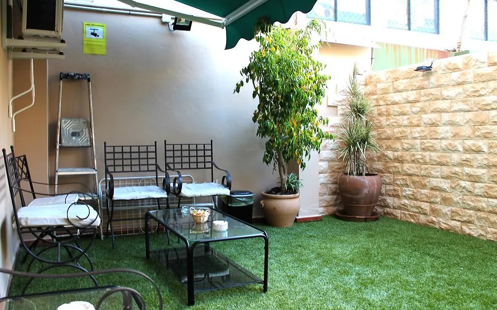 Station2B Bed And Breakfast Malaga Spain